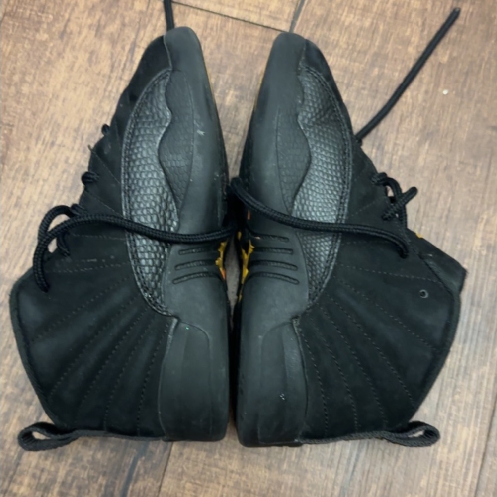 Jordan 12 - Picture 3 of 6